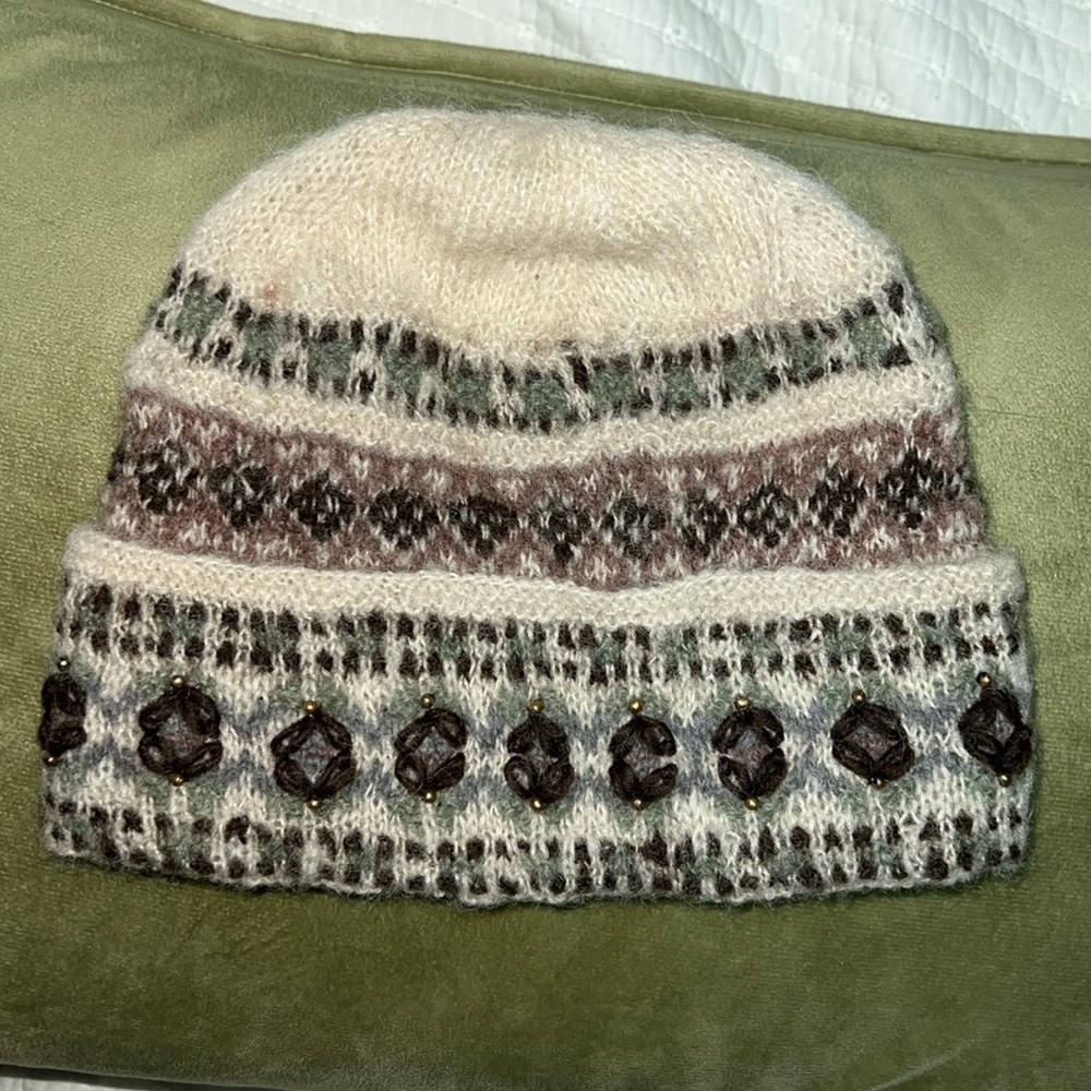 Sundance wool beanie, sand, brown, gray design, lined, one size